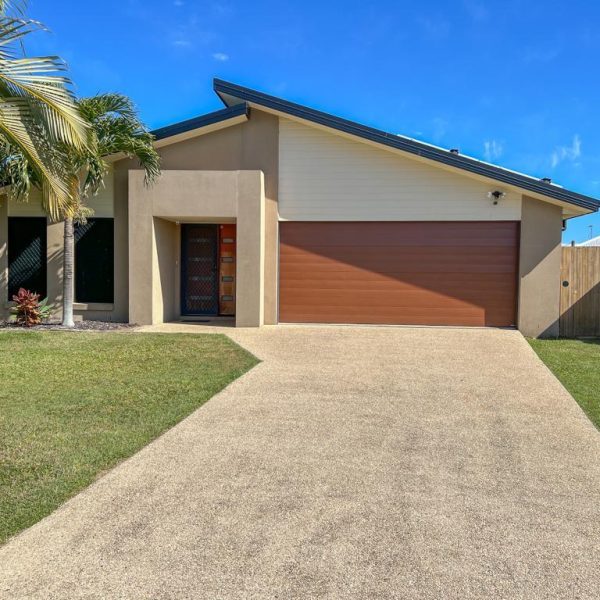 42 Whitehaven Drive, Blacks Beach, QLD 4740 AUS
