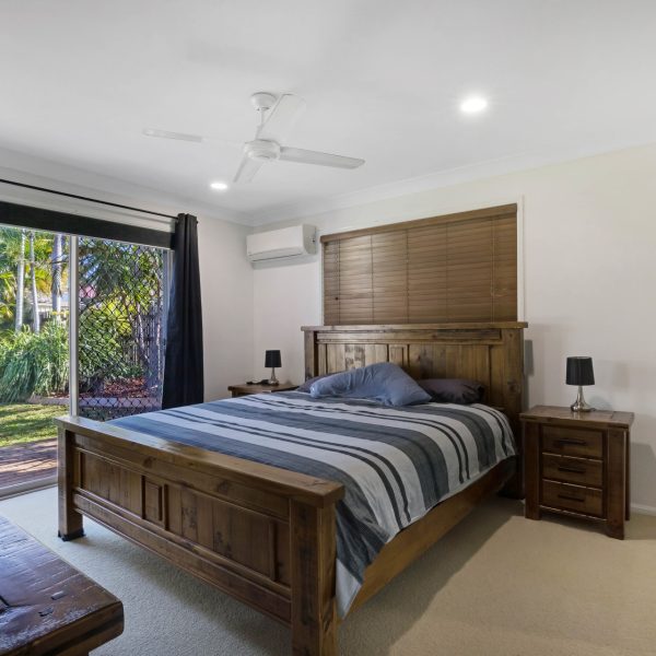 7 Theodore Crescent, Rural View, QLD 4740 AUS