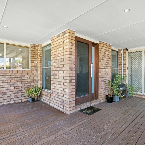 7 Theodore Crescent, Rural View, QLD 4740 AUS
