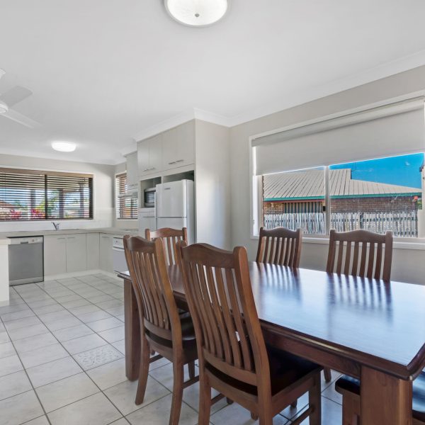 7 Theodore Crescent, Rural View, QLD 4740 AUS