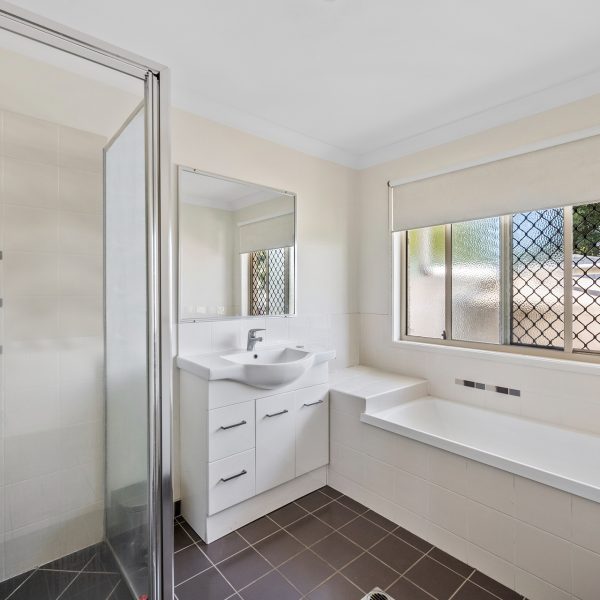 7 Iris Court, Walkerston, QLD 4751 AUS