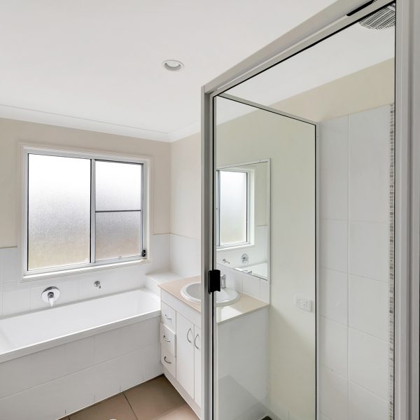 14 Miami Terrace, Blacks Beach, QLD 4740 AUS