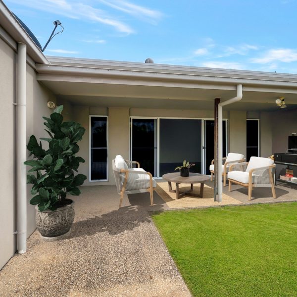 14 Miami Terrace, Blacks Beach, QLD 4740 AUS