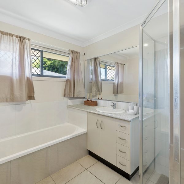 9 Petrea Court, Andergrove, QLD 4740 AUS