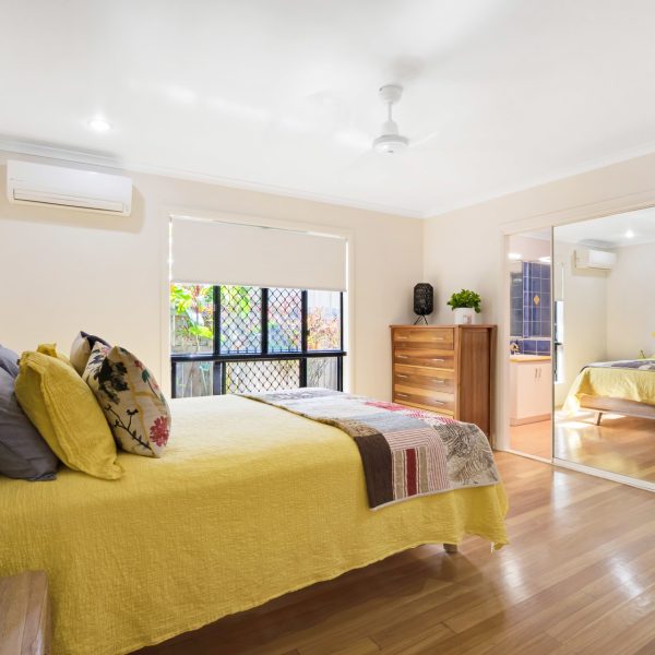 24 Vassallo Drive, Glenella, QLD 4740 AUS