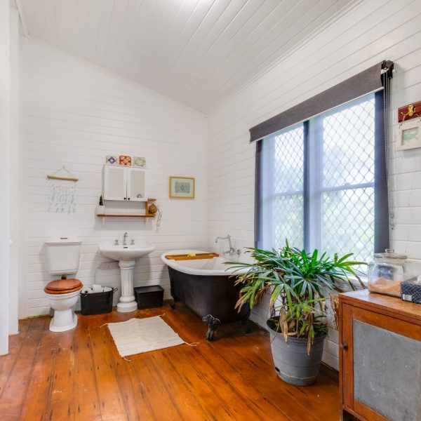 141 Hay Point Road, Alligator Creek, QLD 4740 AUS