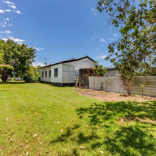 141 Hay Point Road, Alligator Creek, QLD 4740 AUS