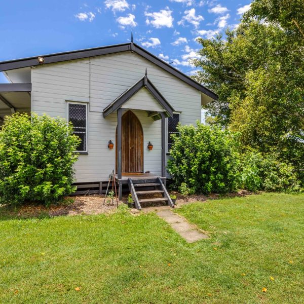 141 Hay Point Road, Alligator Creek, QLD 4740 AUS