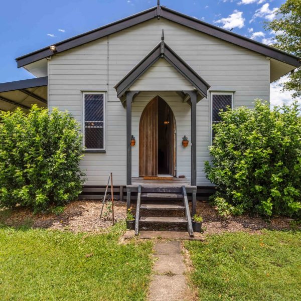 141 Hay Point Road, Alligator Creek, QLD 4740 AUS