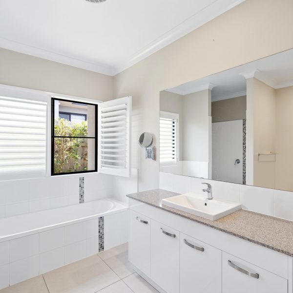 7 Regent Avenue, Richmond, QLD 4740 AUS