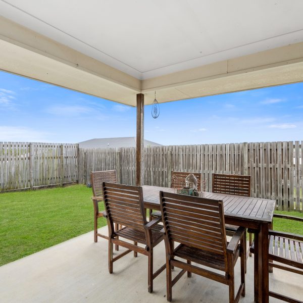 21 Hawkins Street, Bucasia, QLD 4750 AUS