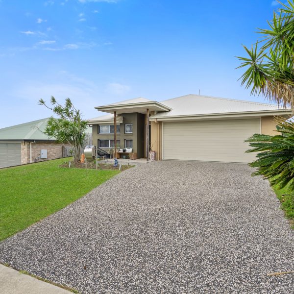 21 Hawkins Street, Bucasia, QLD 4750 AUS