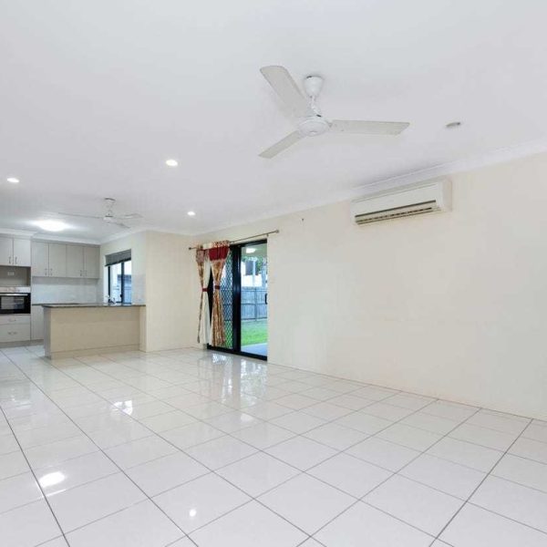 34 Madison Avenue, Glenella, QLD 4740 AUS