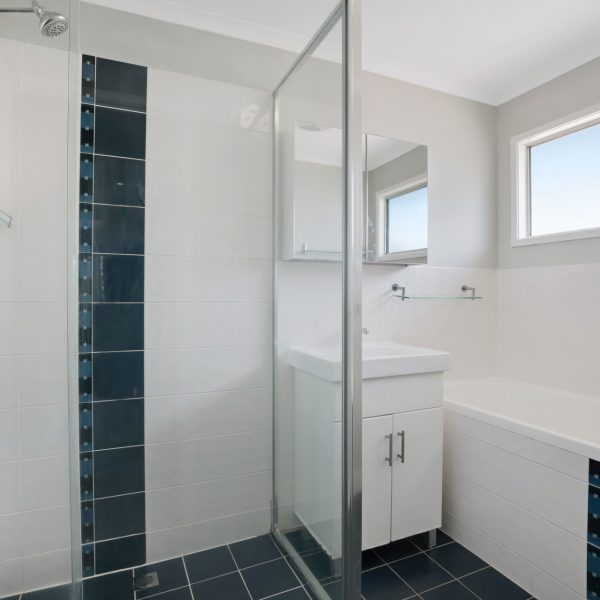 17 Nicklin Drive, Beaconsfield, QLD 4740 AUS