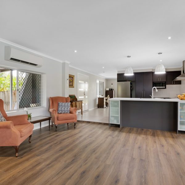 17 Nicklin Drive, Beaconsfield, QLD 4740 AUS