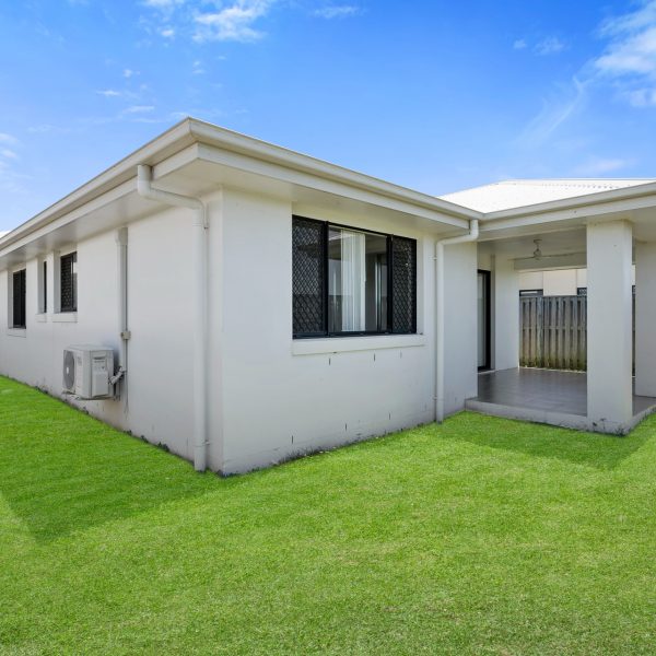 54 Commander Parade, Bucasia, QLD 4750 AUS