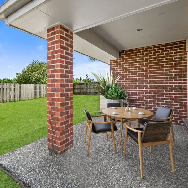 2 Greenwood Drive, Glenella, QLD 4740 AUS