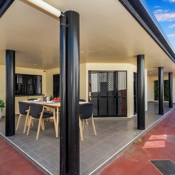 61 Victor Avenue, Glenella, QLD 4740 AUS