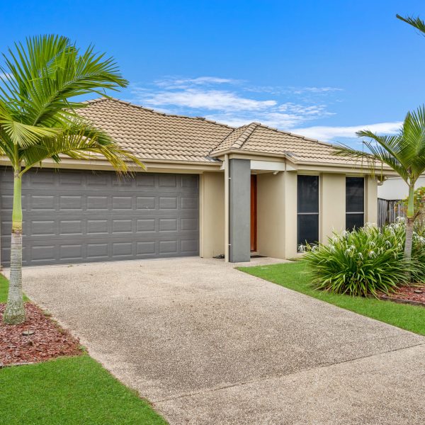 33 Galleon Circuit, Bucasia, QLD 4750 AUS