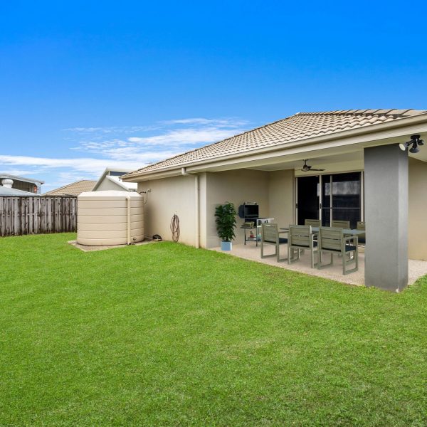 33 Galleon Circuit, Bucasia, QLD 4750 AUS