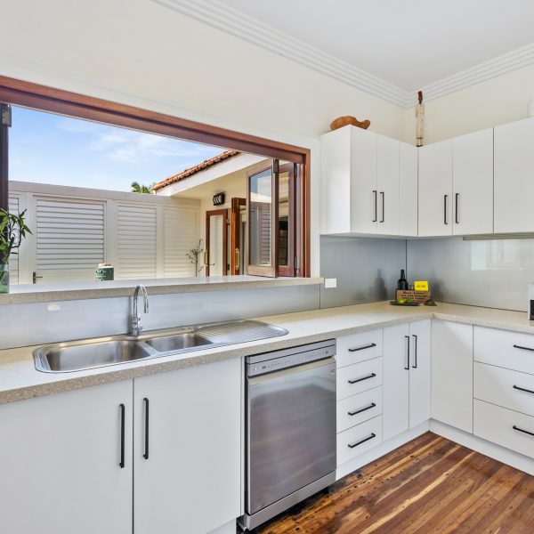 83 Nebo Road, West Mackay, QLD 4740 AUS