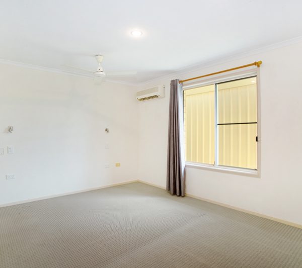 12 Lois Street, Mount Pleasant, QLD 4740 AUS