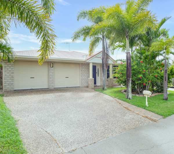 12 Lois Street, Mount Pleasant, QLD 4740 AUS