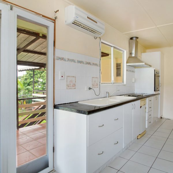 6 Robinson Street, North Mackay, QLD 4740 AUS