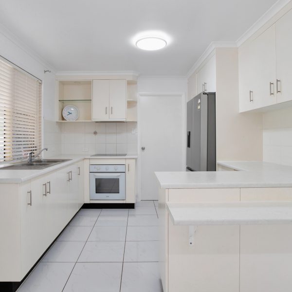 11 Lois Street, Mount Pleasant, QLD 4740 AUS