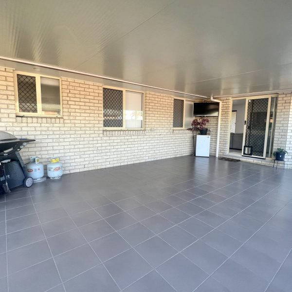 11 Lois Street, Mount Pleasant, QLD 4740 AUS