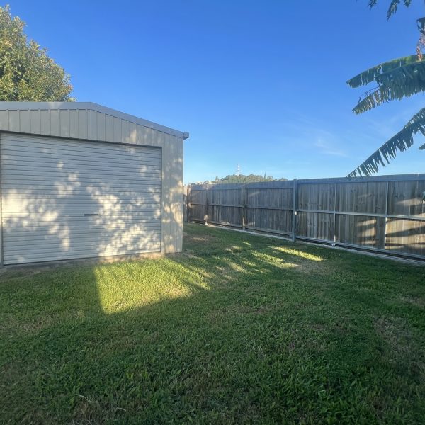 11 Lois Street, Mount Pleasant, QLD 4740 AUS