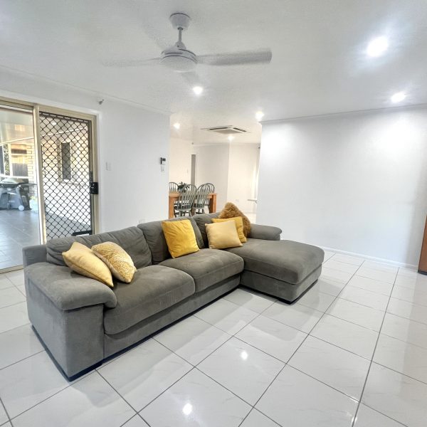 11 Lois Street, Mount Pleasant, QLD 4740 AUS