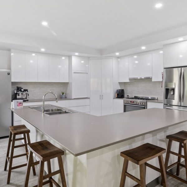 17 Midras Place, Bucasia, QLD 4750 AUS