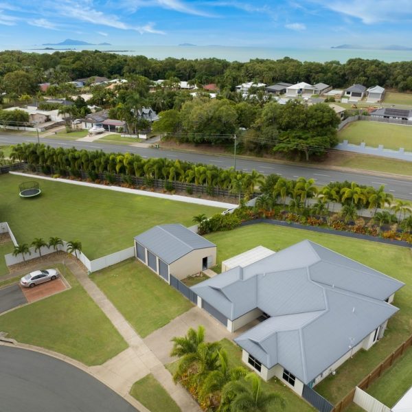 17 Midras Place, Bucasia, QLD 4750 AUS