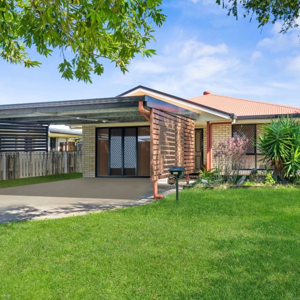 14 Culloden Place, Beaconsfield, QLD 4740 AUS