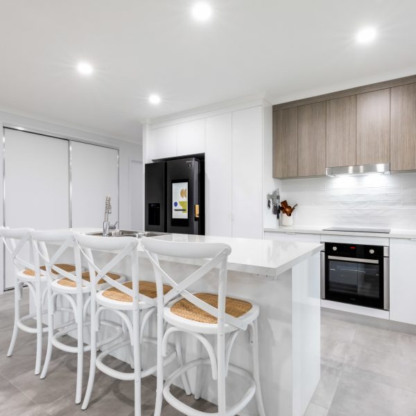 23 Lugano Mews, Andergrove, QLD 4740 AUS