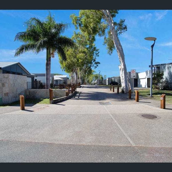 3/8 Petrie Street, East Mackay, QLD 4740 AUS