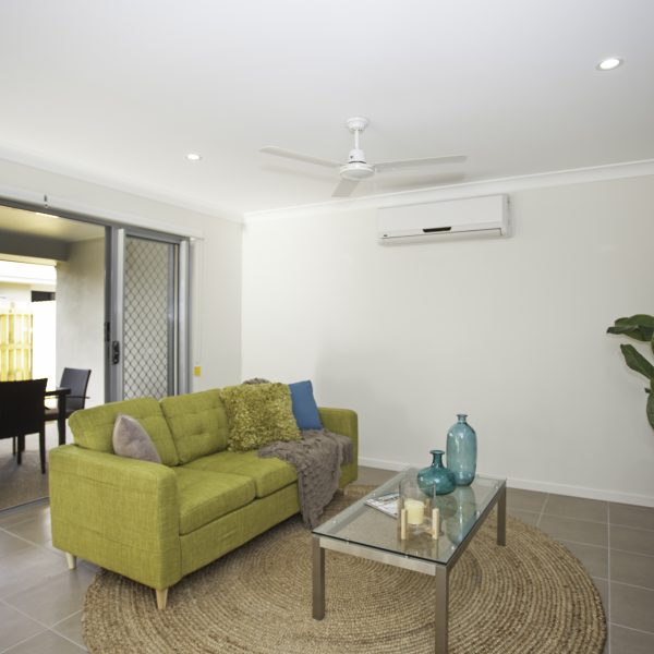 1/11 Hinkler Court, Rural View, QLD 4740 AUS