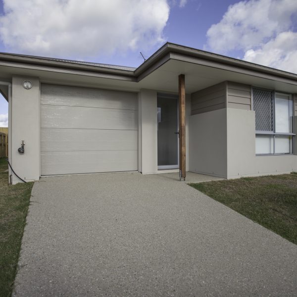 1/11 Hinkler Court, Rural View, QLD 4740 AUS