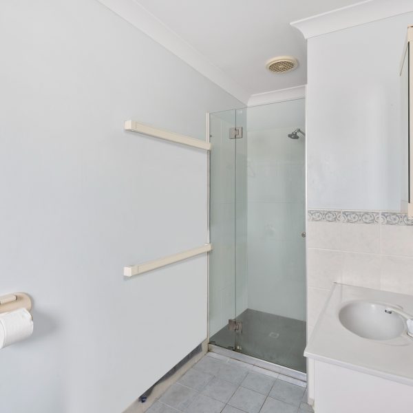 449 Bedford Road, Andergrove, QLD 4740 AUS