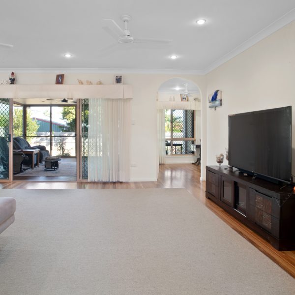 11 Admiralty Way, Bucasia, QLD 4750 AUS