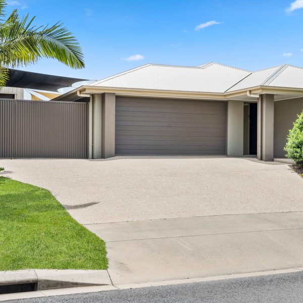 29 Makybe Diva Drive, Ooralea, QLD 4740 AUS