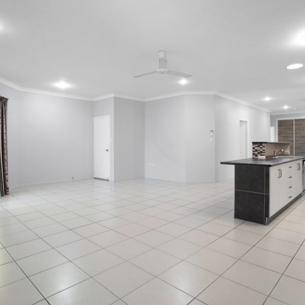16 Sunita Drive, Andergrove, QLD 4740 AUS