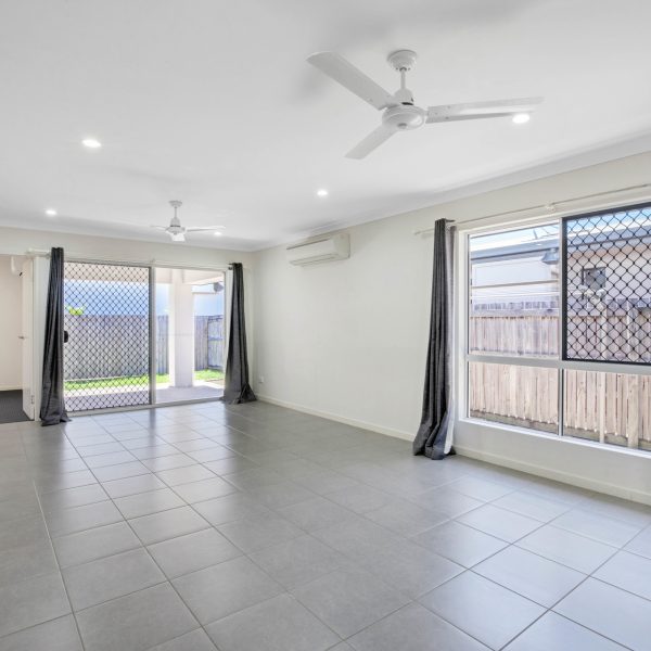 10/21 Sunita Drive, Andergrove, QLD 4740 AUS