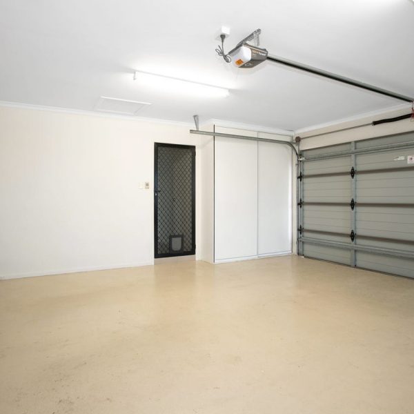 18 Salisbury Place, Ooralea, QLD 4740 AUS