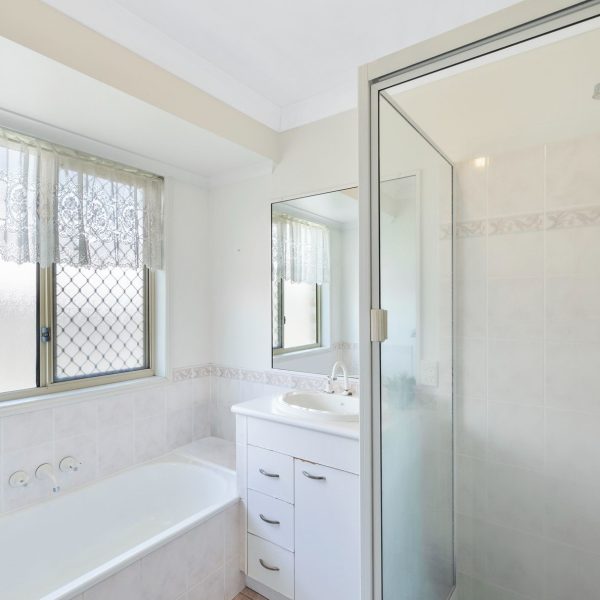 6 McGarry Street, Andergrove, QLD 4740 AUS