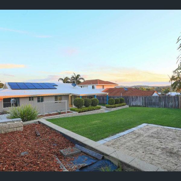 18 Bankswood Street, Beaconsfield, QLD 4740 AUS