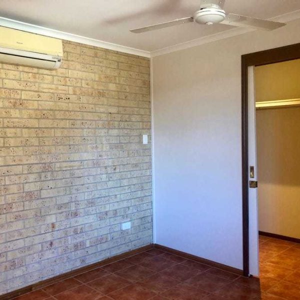 2/2 Barnfield Drive, Andergrove, QLD 4740 AUS