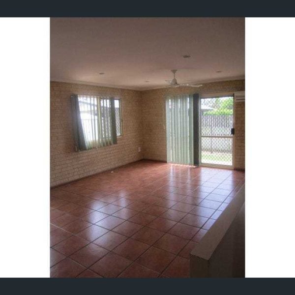 2/2 Barnfield Drive, Andergrove, QLD 4740 AUS