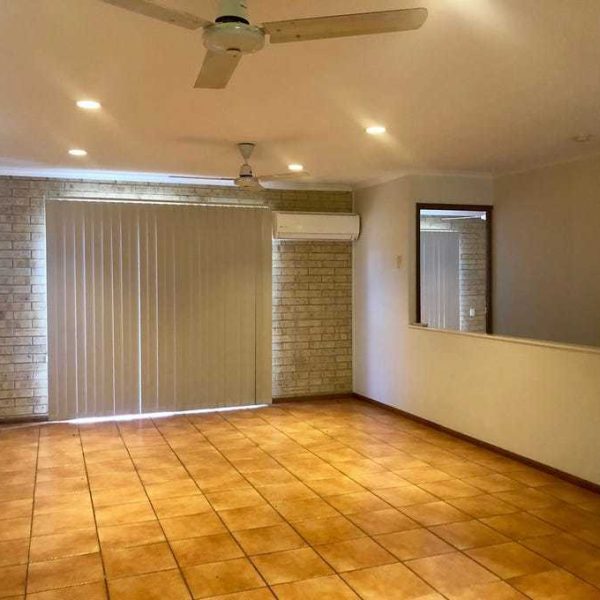2/2 Barnfield Drive, Andergrove, QLD 4740 AUS